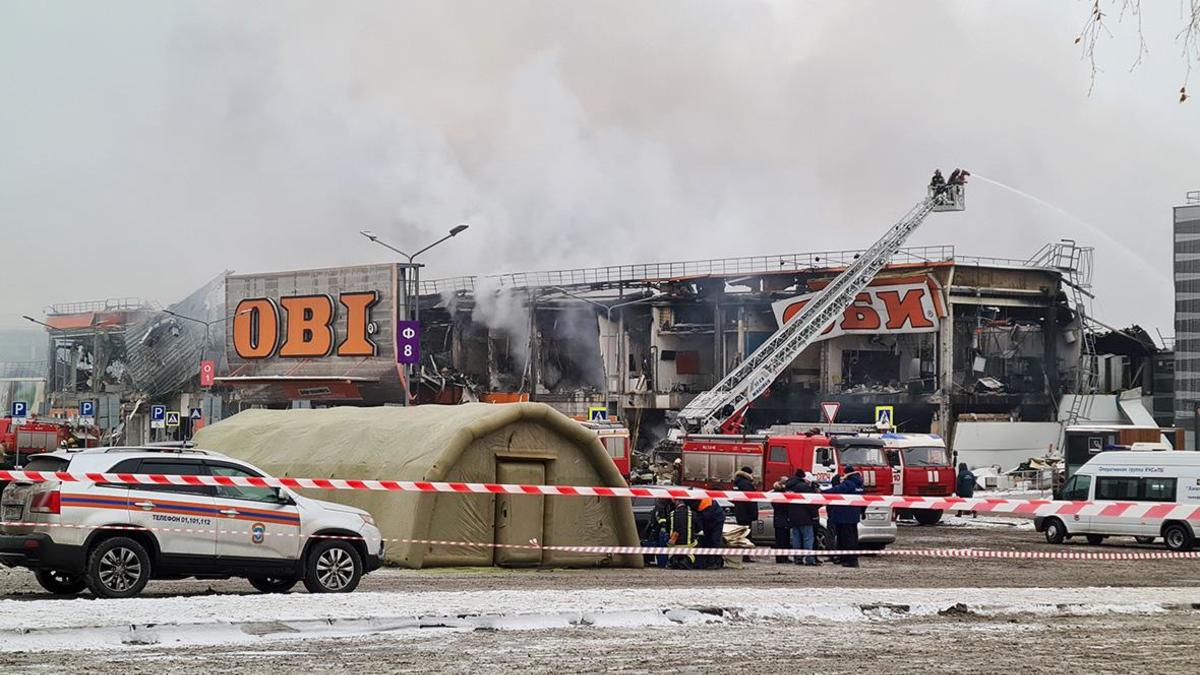 СК назвал причину пожара в ТЦ «Мега Химки» — РБК