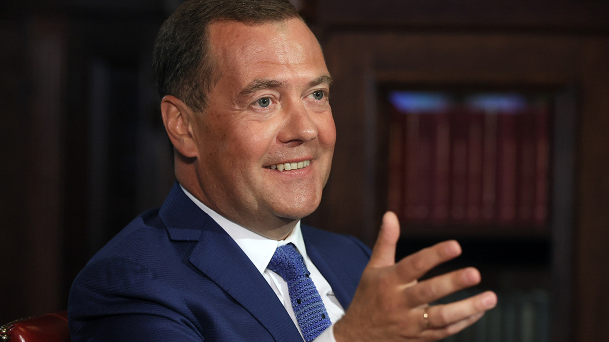 Дмитрий Медведев