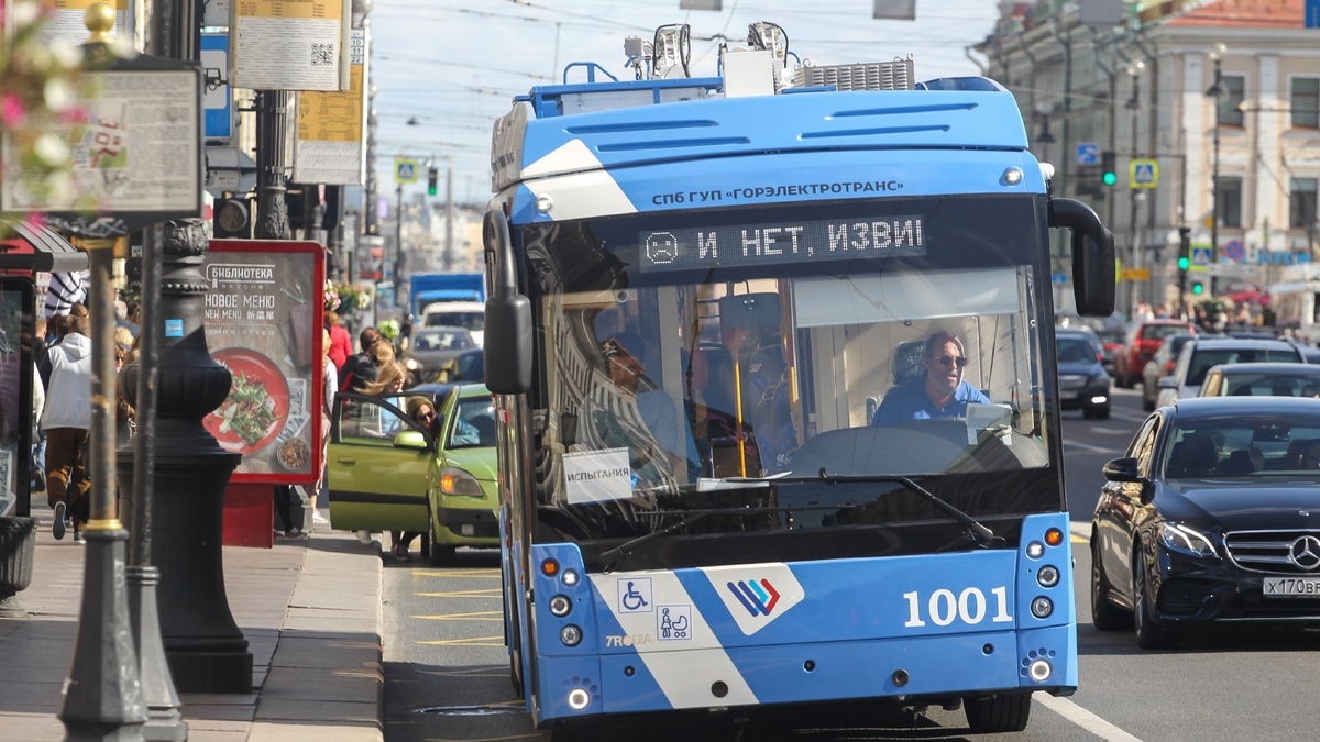 В Санкт-Петербурге произошло ДТП с участием троллейбуса, есть жертвы — РБК