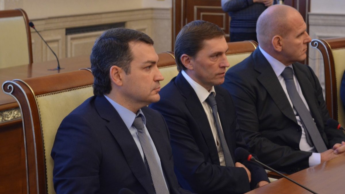 Слева направо: Максим Кудрявцев, Виктор Игнатов, Александр Карелин