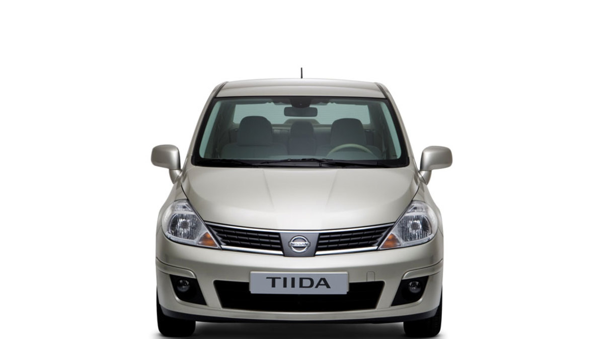 Nissan Tiida 2010: цена – ниже! :: Autonews