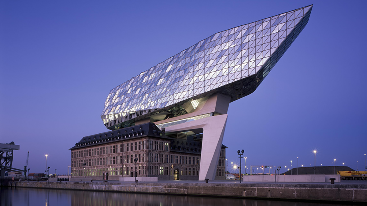 Port House в Антверпене