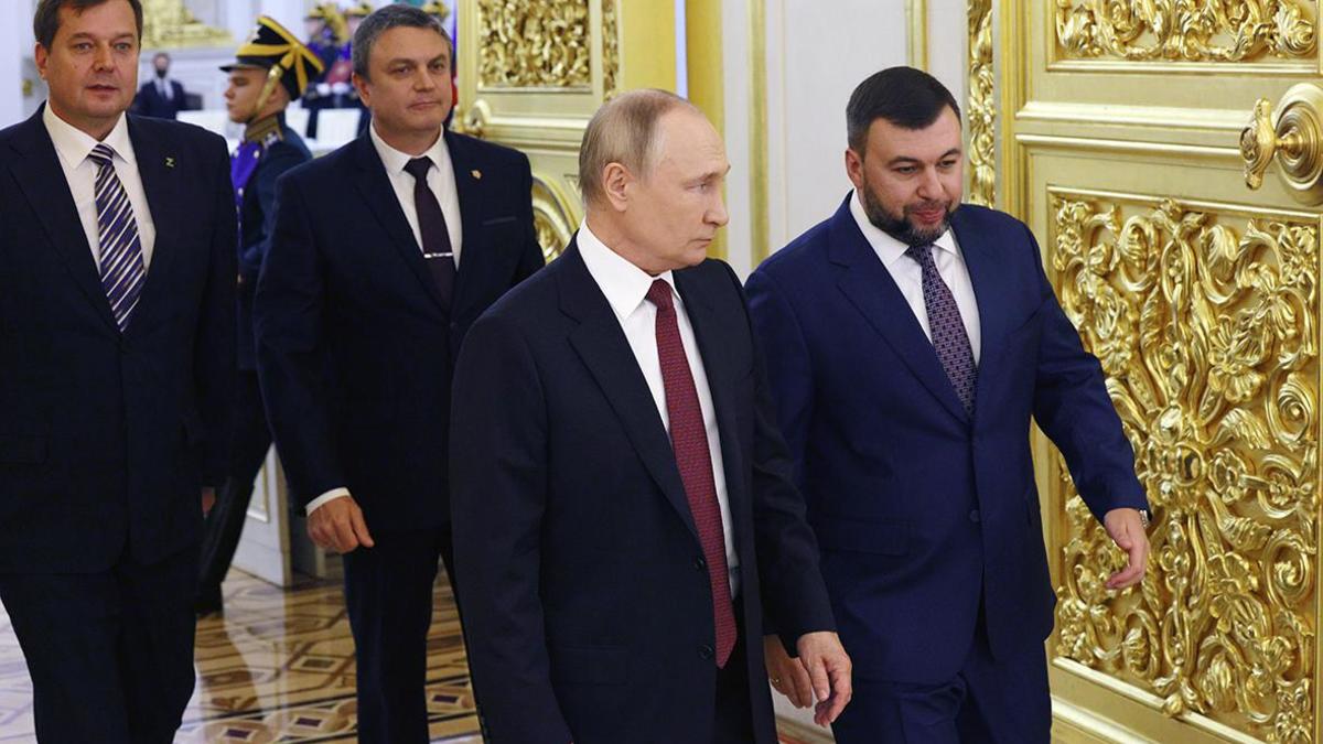 Евгений Балицкий, Леонид Пасечник, Владимир Путин и Денис Пушилин