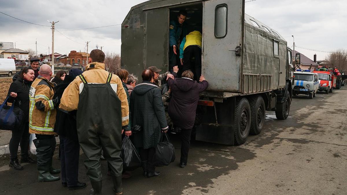 В Орске прорвало дамбу еще на одном участке — РБК