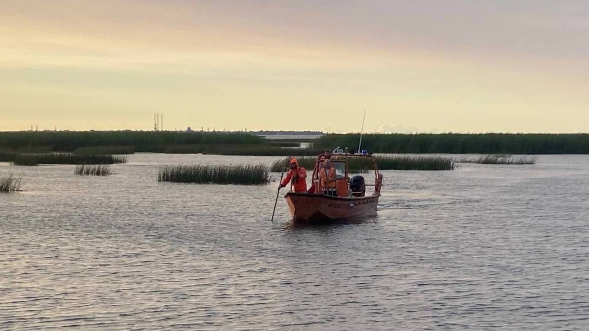 МЧС рассказало о ЧП на воде в Петербурге, один ребенок погиб — РБК