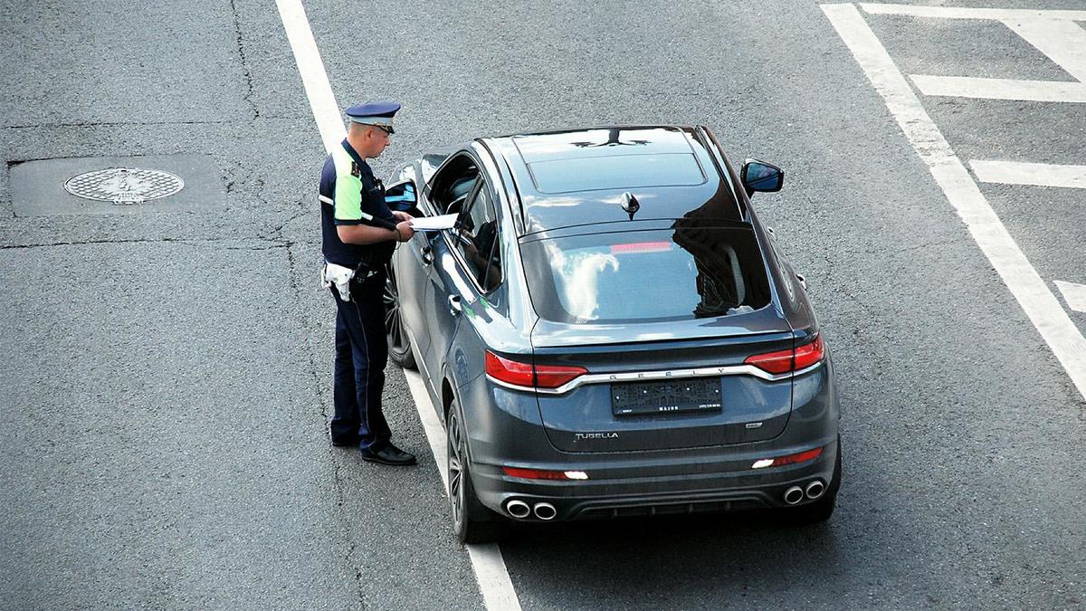 Штраф за несвоевременную постановку автомобиля на учет: какой в 2024, срок  давности :: Autonews