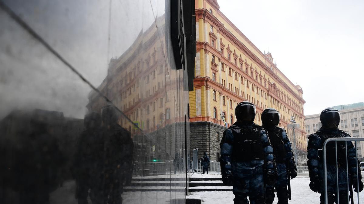 В Москве задержали иностранцев, планировавших взорвать здание ФСБ — РБК