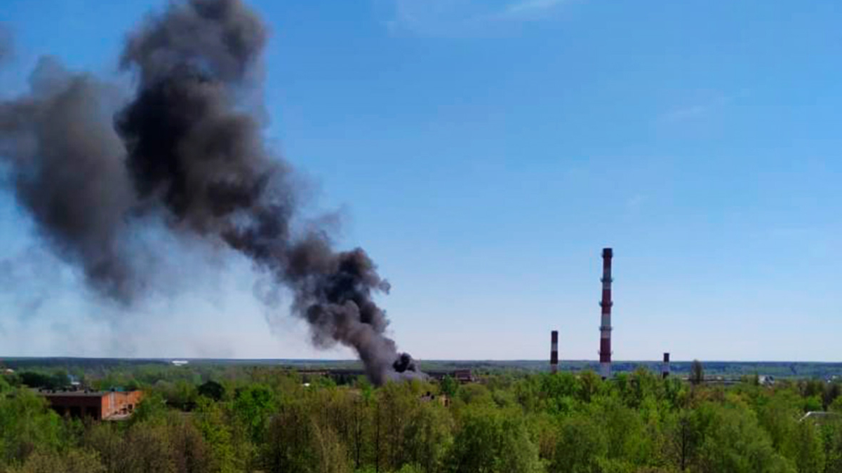 На трансформаторном заводе в Чехове произошел крупный пожар — РБК