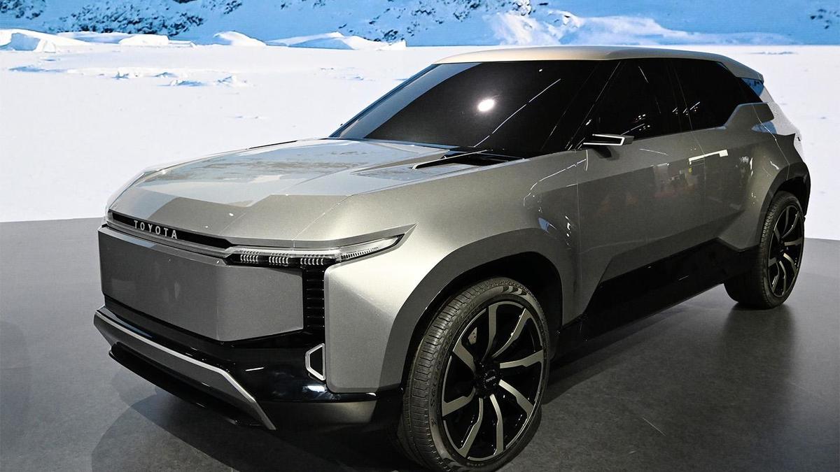 А вы уже видели новые Toyota Land Cruiser и Nissan GT-R? Фото прямиком из  Токио :: Autonews