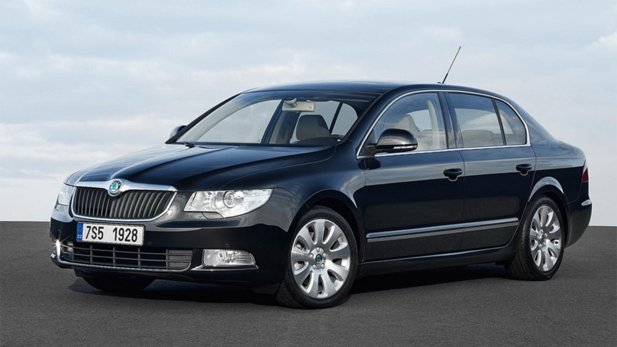 Автопарковка – это не страшно. Тест-драйв Skoda Superb, часть 2 :: Autonews