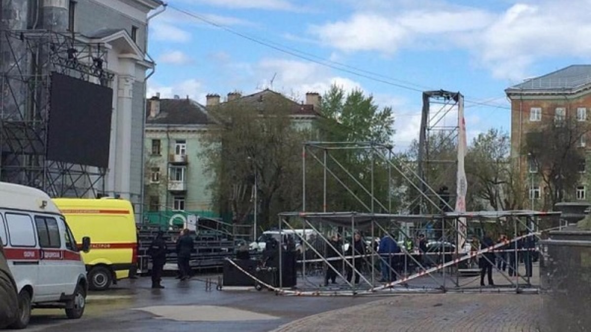 Продолжается расследование происшествия у ДК Солдатова 