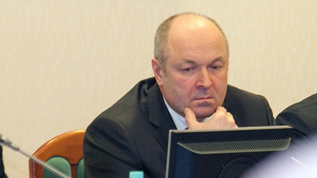 Евгений Лебедев