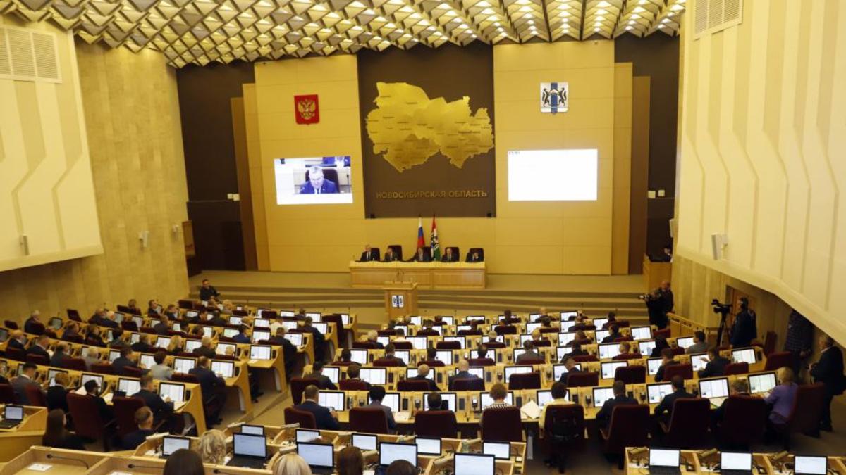 Фото: пресс-служба Заксобрания Новосибирской области