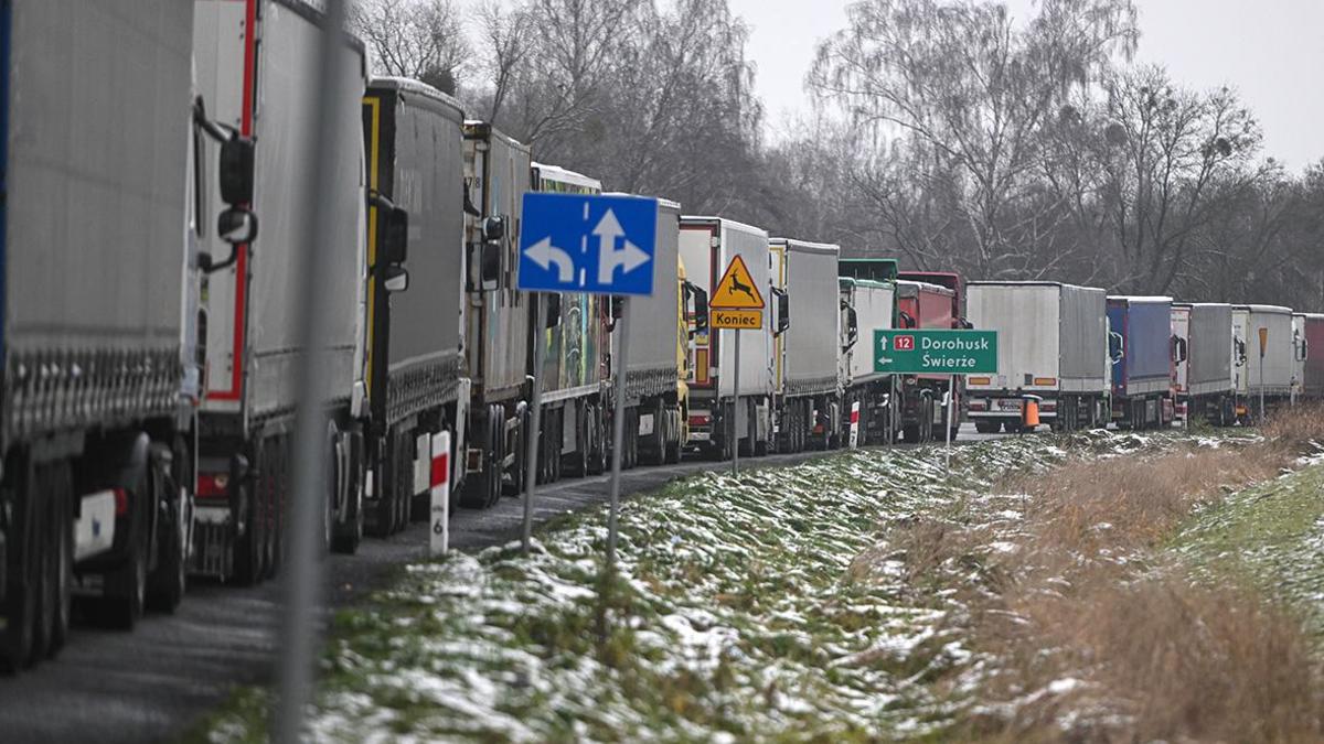 Польша попросила Украину отменить регистрацию пустых грузовиков в ЕС — РБК