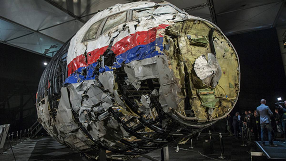 Bellingcat доказала российское происхождение «сбившего MH17 «Бука» — РБК