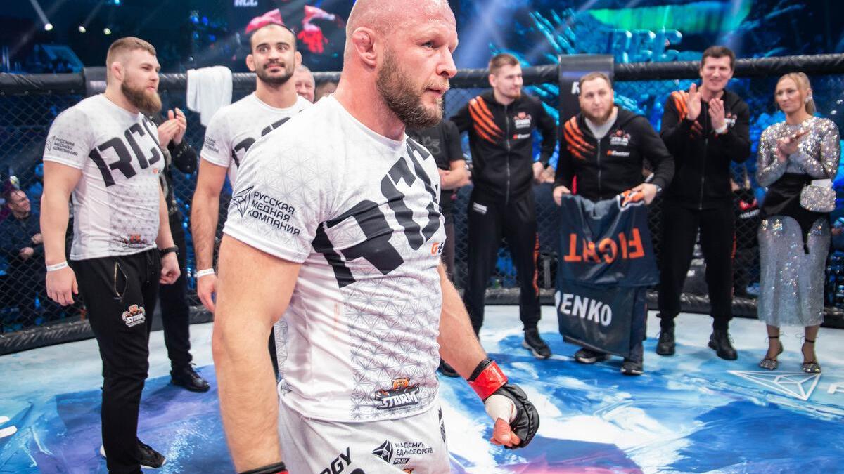 Экс-чемпион Bellator Шлеменко выиграл главный бой турнира RCC 19 — РБК