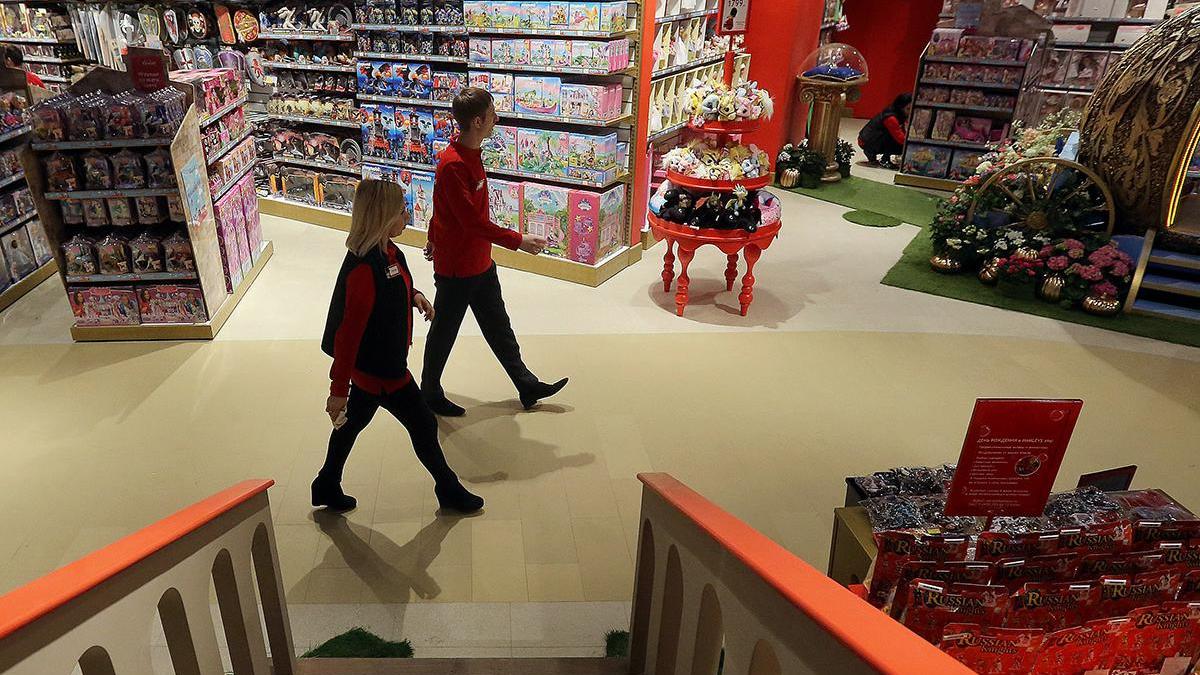 Магазины игрушек Hamleys переименуют в «Винни» — РБК