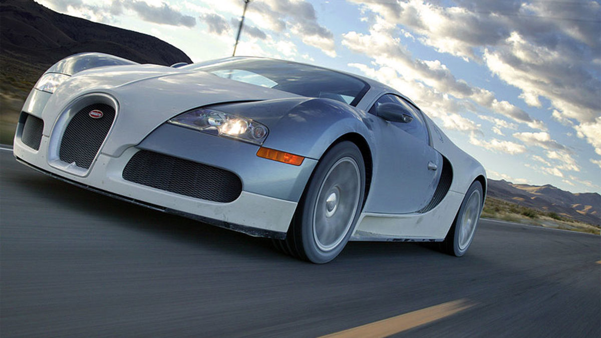 Bugatti представит в 2012 году смену Veyron :: Autonews