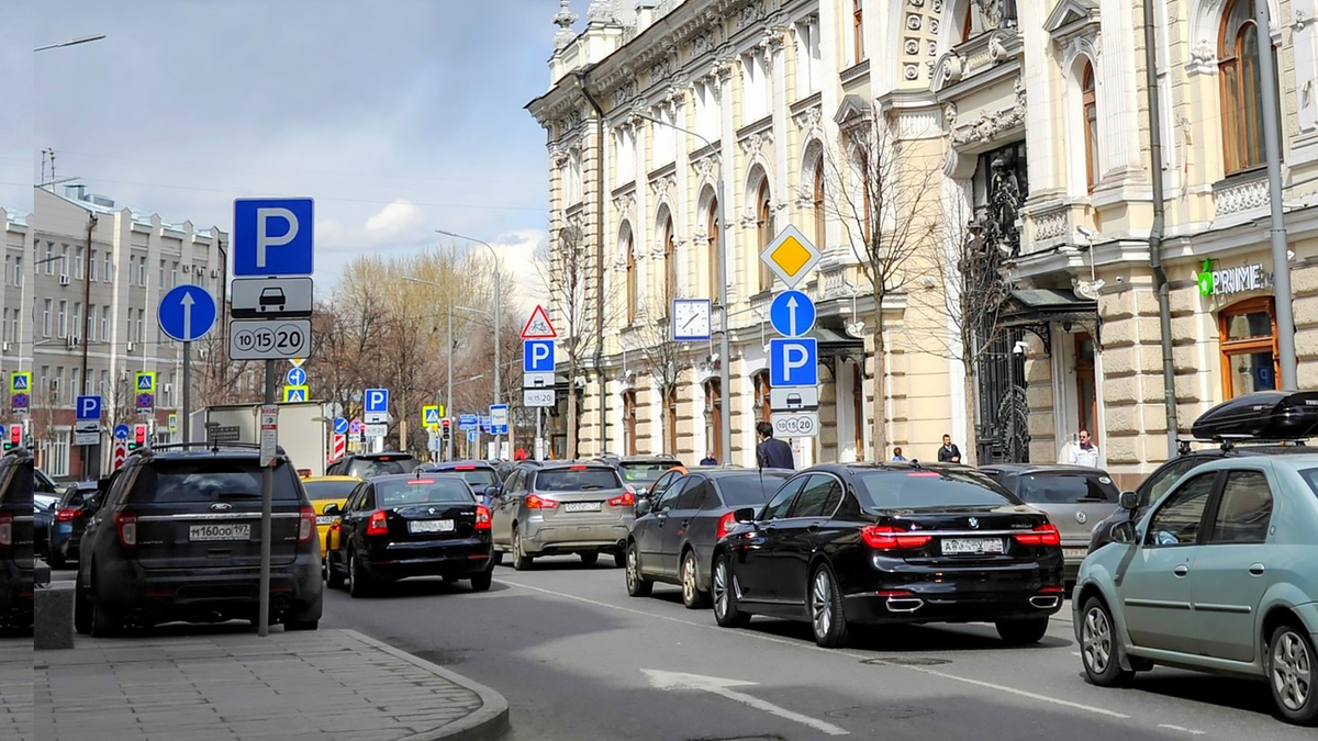 Как парковаться, чтобы не получить штраф. Власти все объяснили :: Autonews