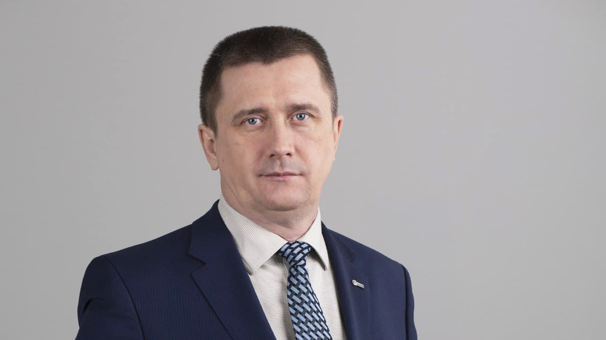 Андрей Колмаков занял пост директора Новосибирского филиала СГК в 2018 году, до этого он два года работал начальником департамента энергетики, жилищного и коммунального хозяйства мэрии Новосибирска