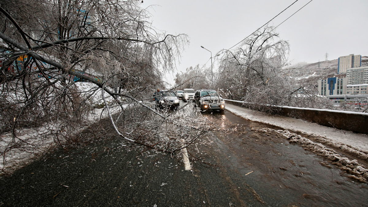 Во Владивостоке произошли перебои со светом, отоплением и интернетом — РБК