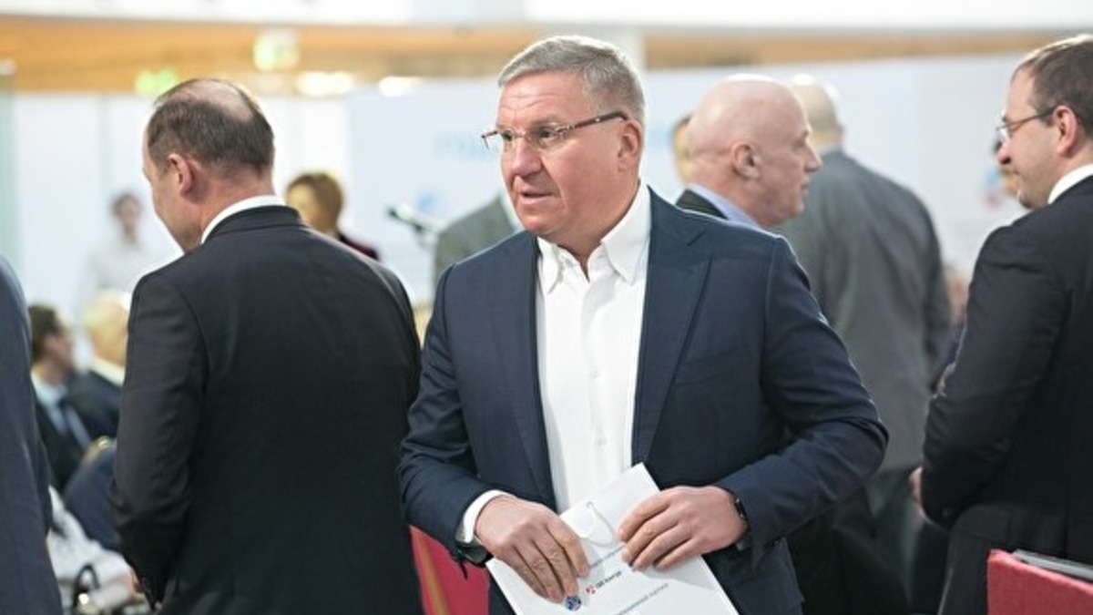 Алексей Бобров