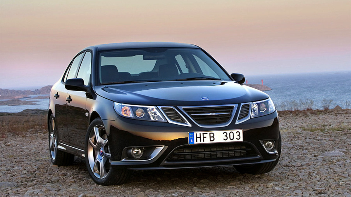 Saab представил в России Turbo X и 9-3 Aero XWD :: Autonews