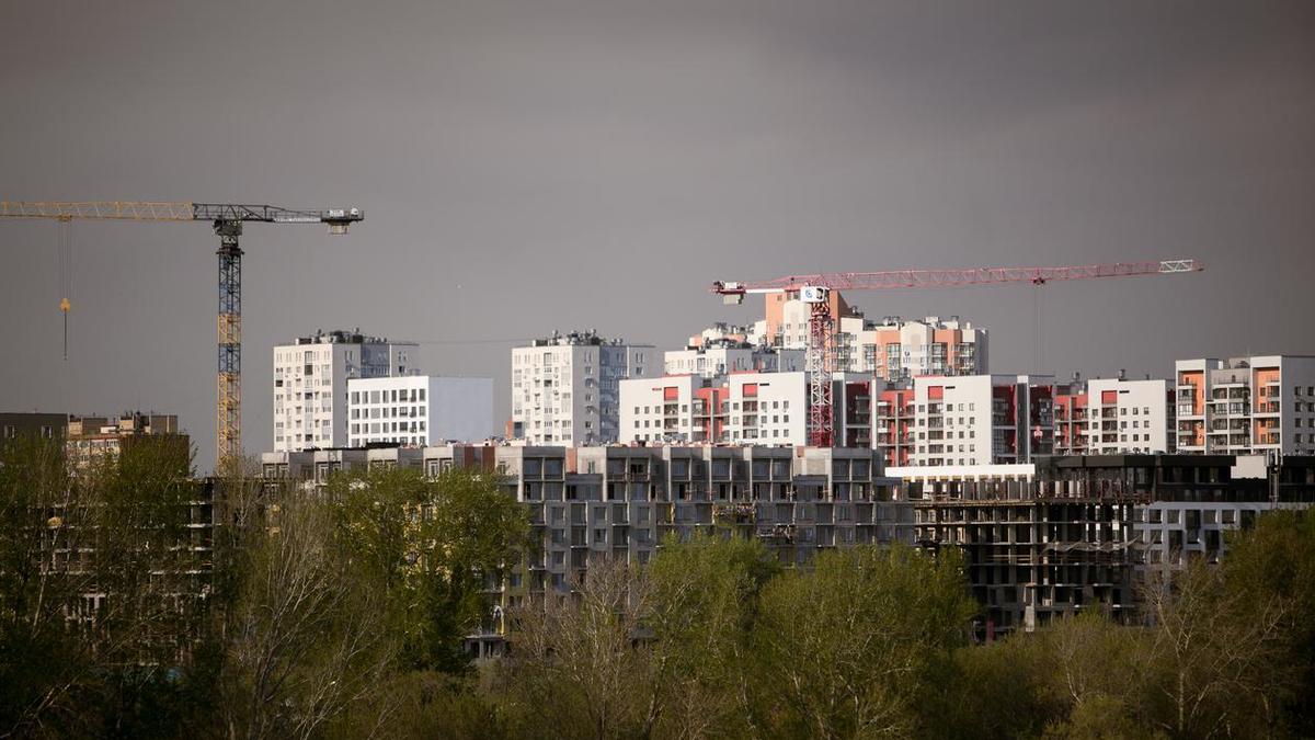 Центробанк зафиксировал рекордный ценовой разрыв между новостройками и  вторичным жильем в России