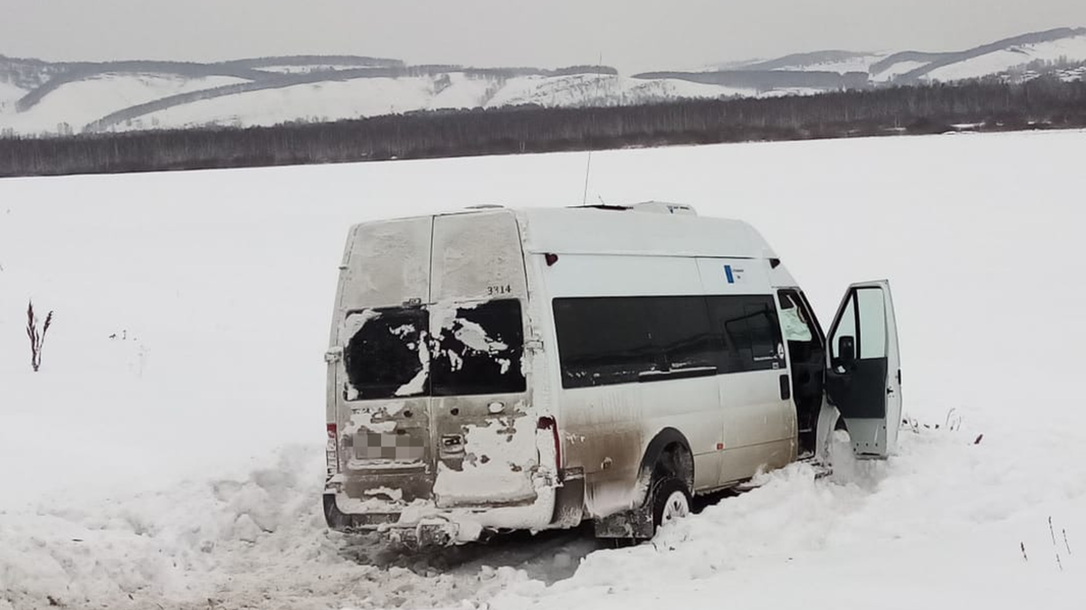 При столкновении автобусов в Башкирии два человека погибли, 11 пострадали —  РБК