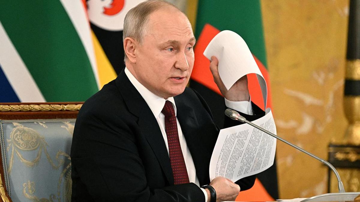 Журналисты раскрыли содержание договора с Киевом, который показал Путин —  РБК
