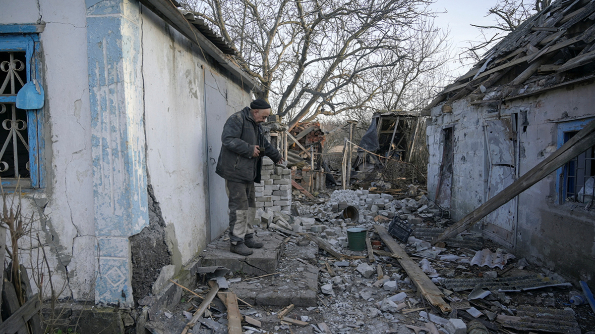 В Белом доме заявили, что видео инцидентов в Донбассе сняли заранее — РБК