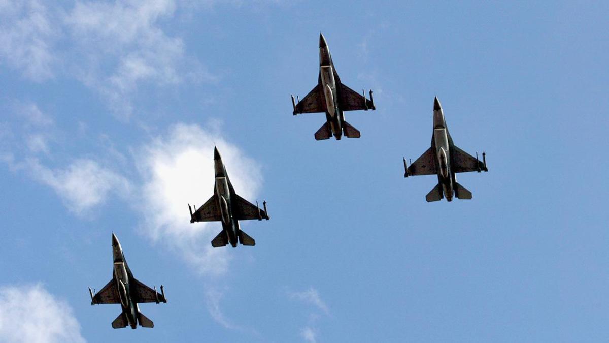 Истребители F-16
