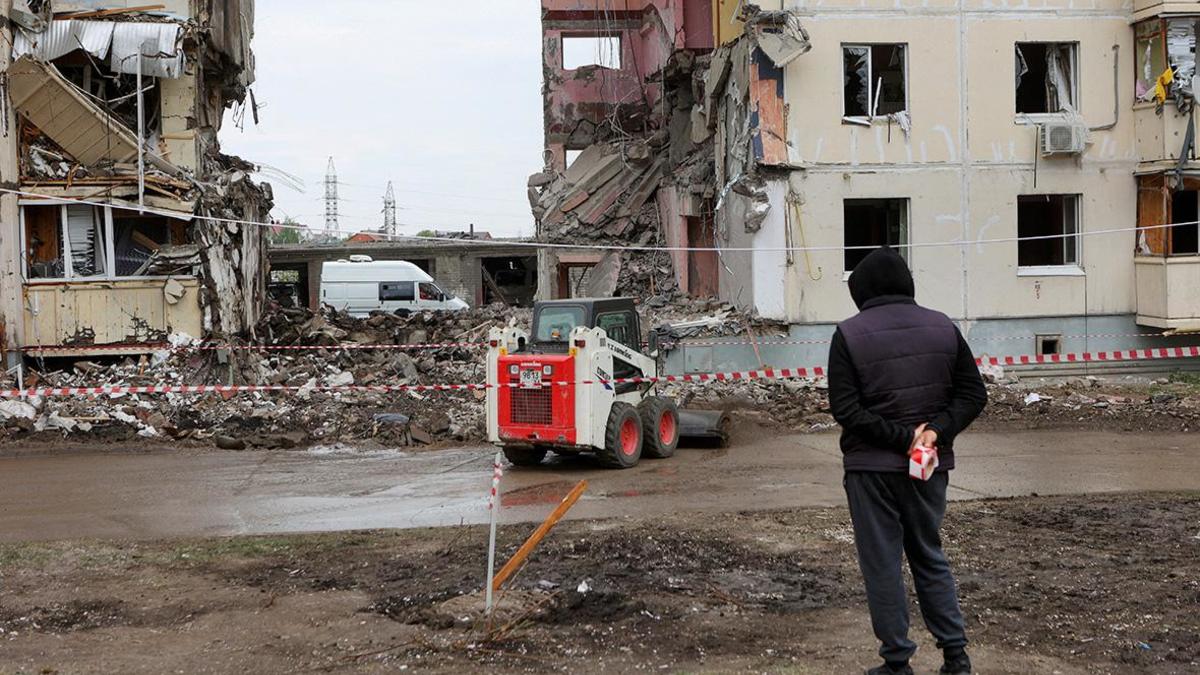 СК установил личности всех погибших при обрушении дома в Белгороде — РБК