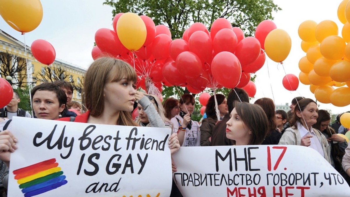 В Петербурге акция в защиту геев закончилась массовыми задержаниями — РБК