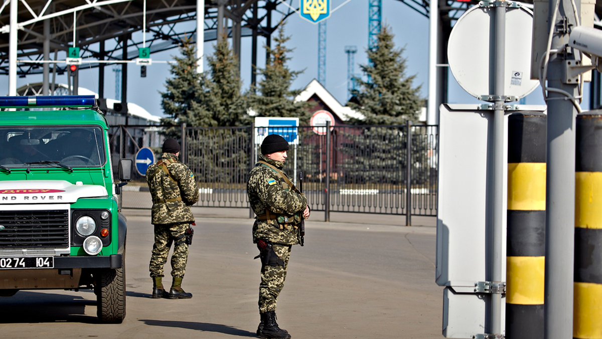 Франция и Германия призвали Россию к сдержанности у границ Украины — РБК