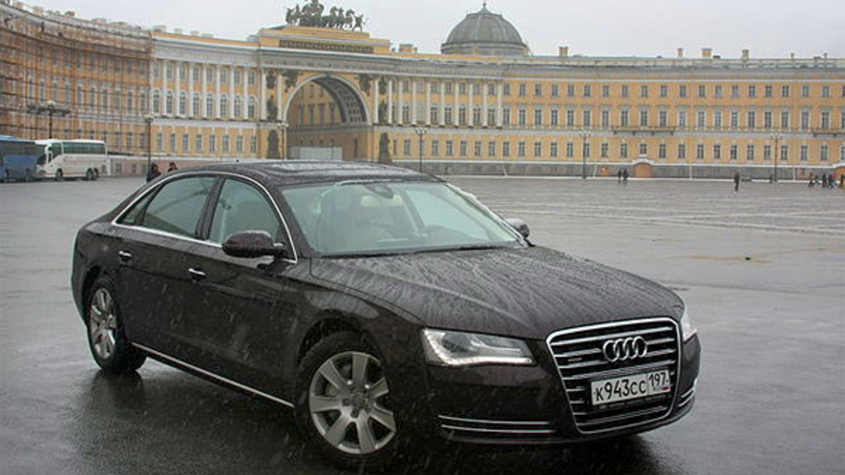 Тест-драйв Audi A8. Долгая дорога в Санкт-Петербург :: Autonews