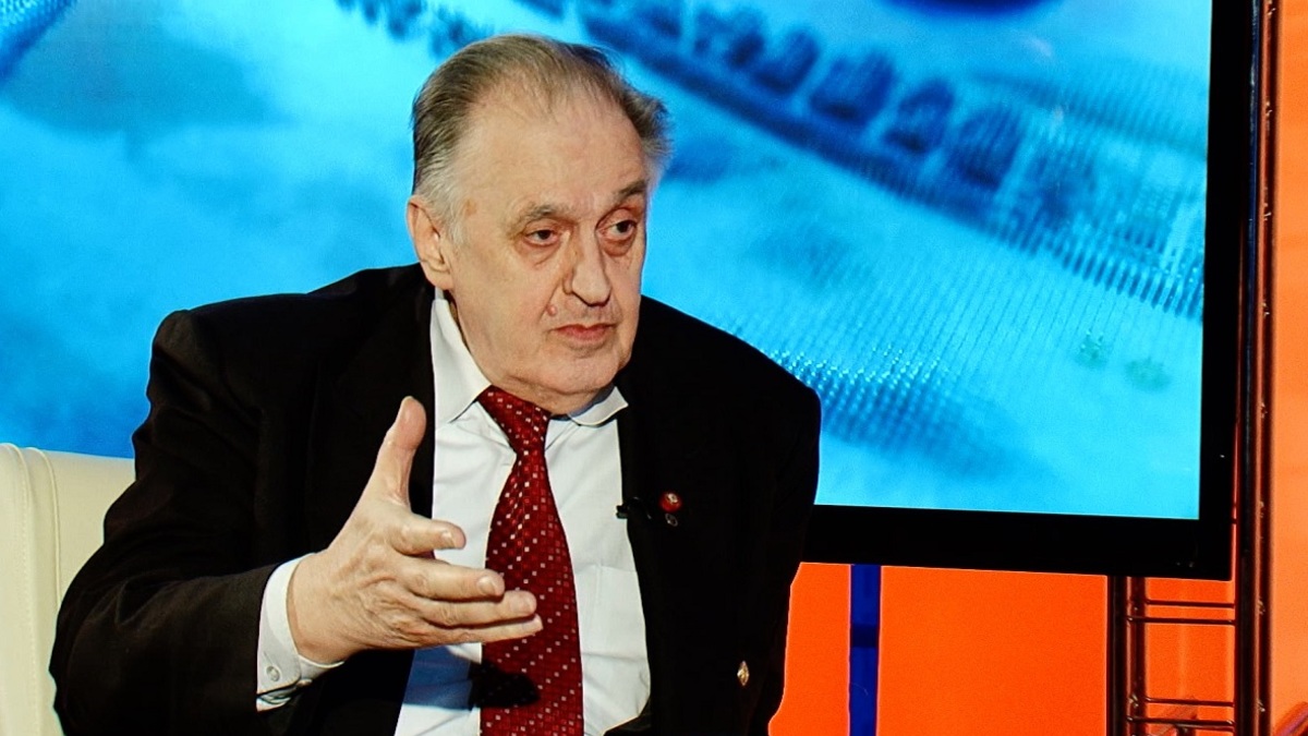 Лев Любимов