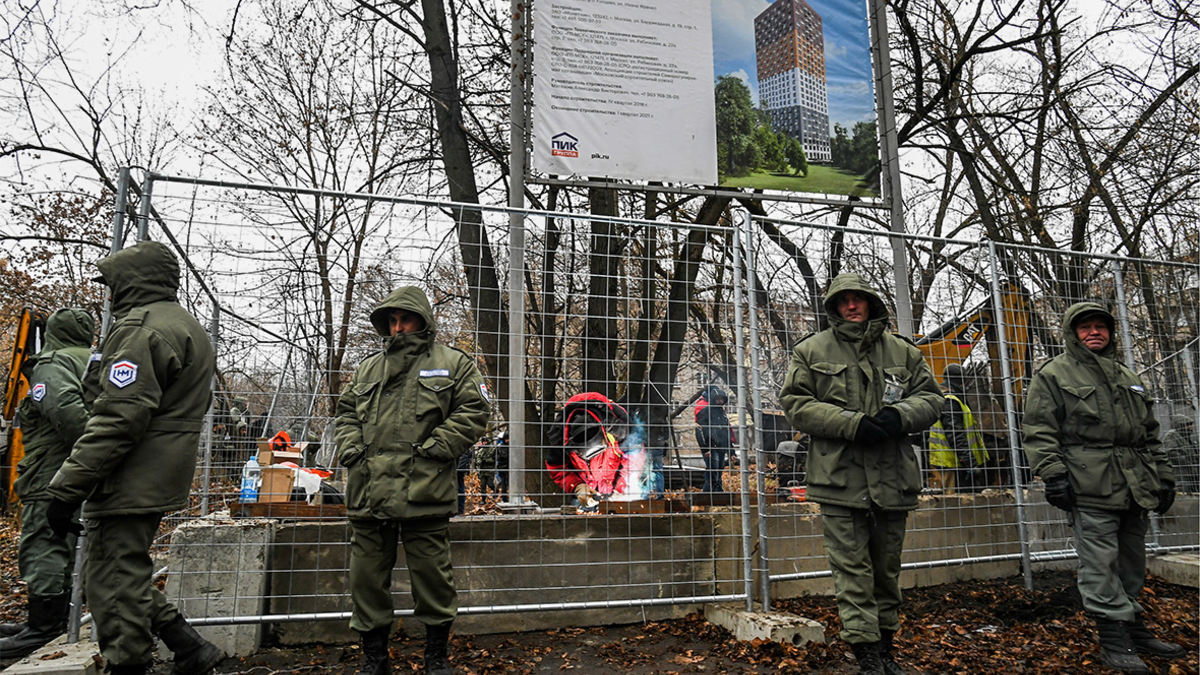 ПИК приостановила работы на стройке в московском Кунцево из-за протестов —  РБК