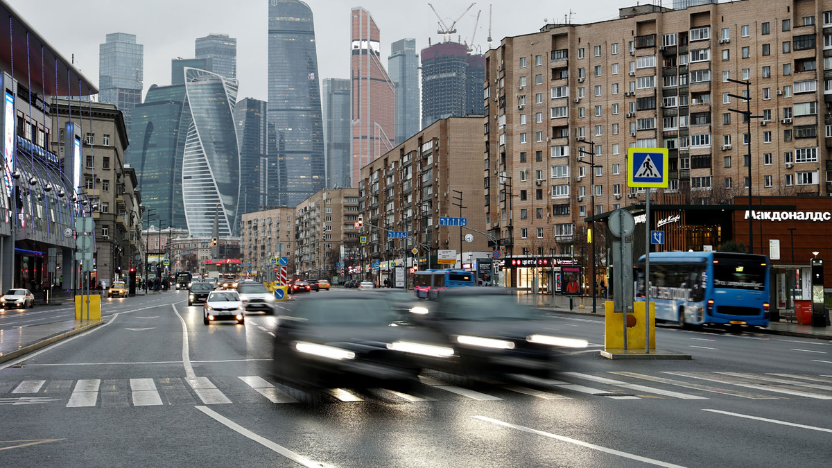 Цены на бензин и новые остановки поставок. Автоновости недели :: Autonews