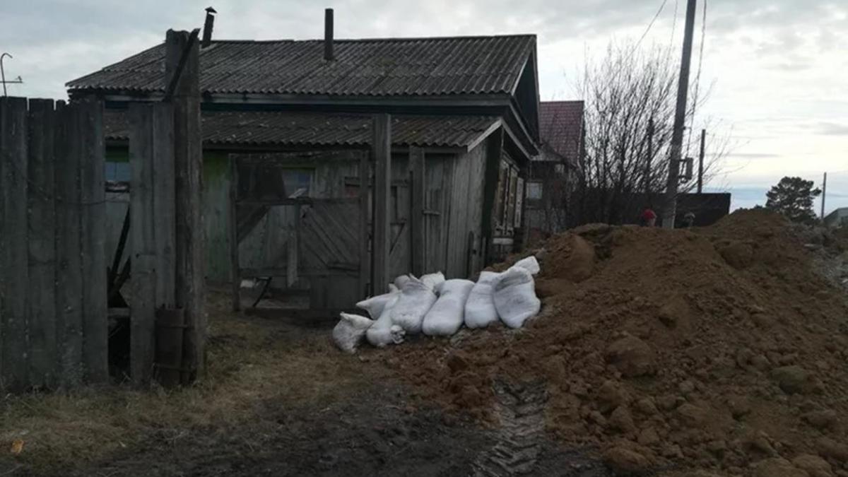 Жители тюменского села пожаловались на требование МЧС разобрать дамбу — РБК