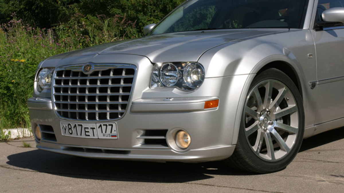 Chrysler 300C SRT8 :: Autonews