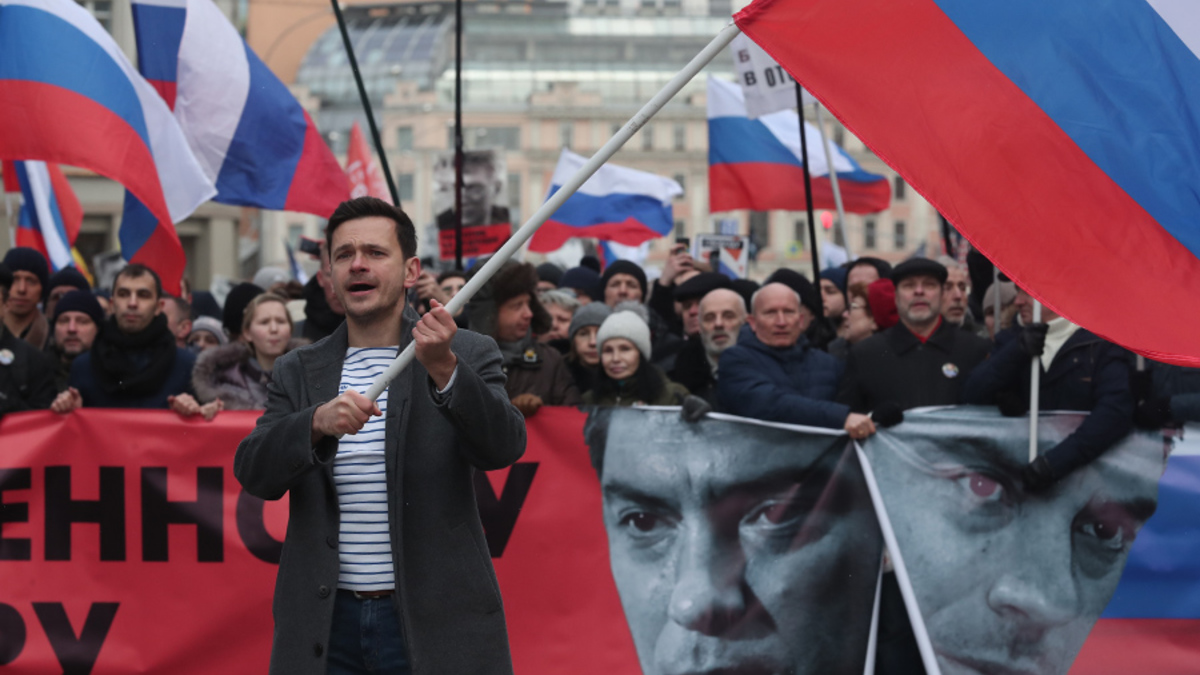 Глава совета депутатов Красносельского района Илья Яшин, один из организаторов шествия