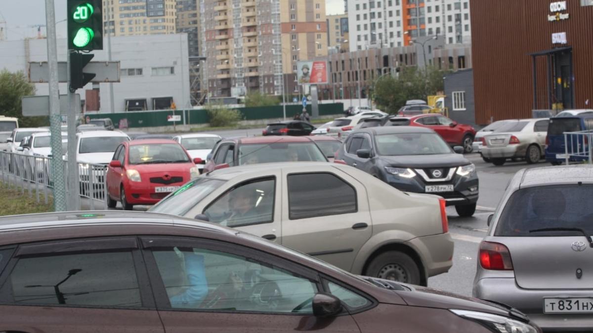 ДТП на перекрестке происходят из-за нарушений очередности проезда