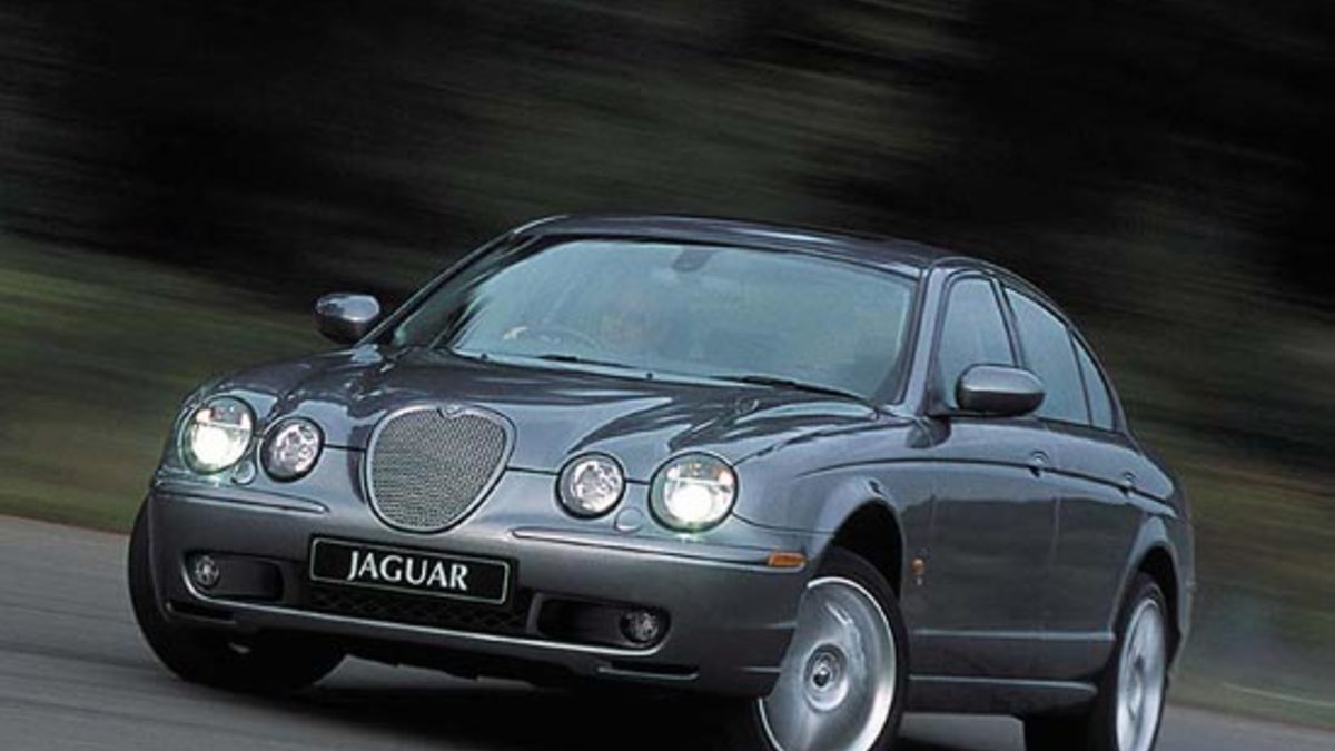 Jaguar S-Type R :: Autonews