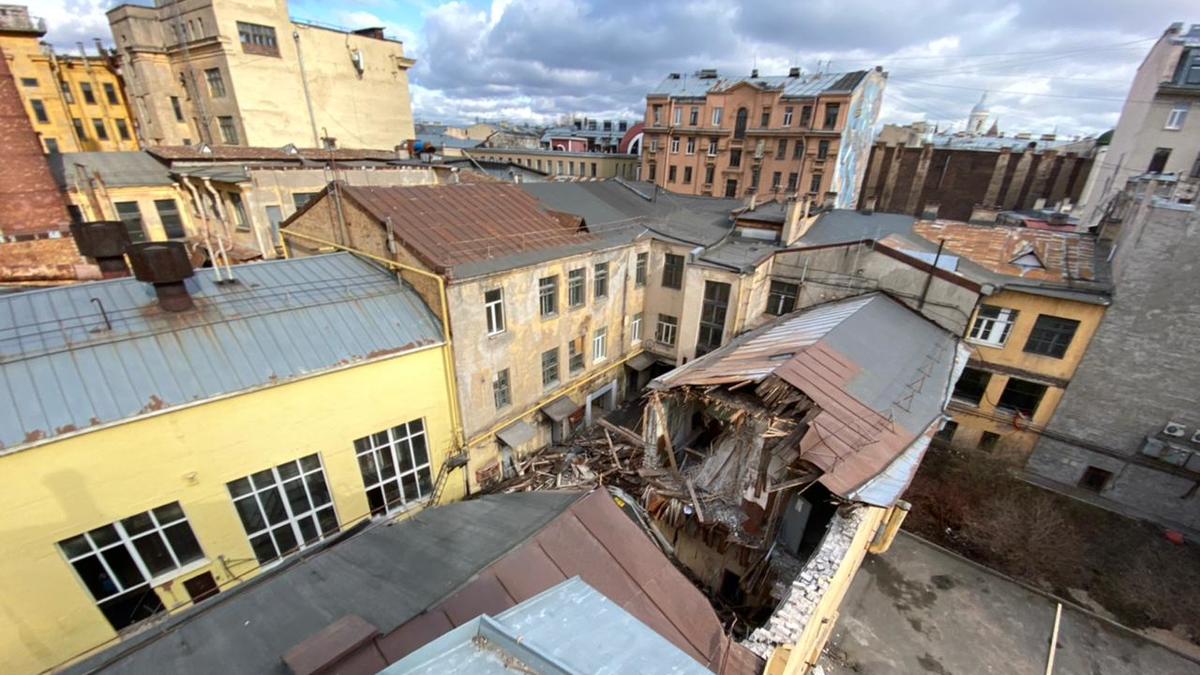 В центре Петербурга сносят комплекс исторических зданий — РБК