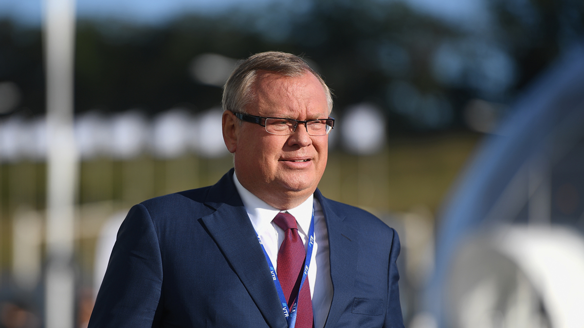 Андрей Костин