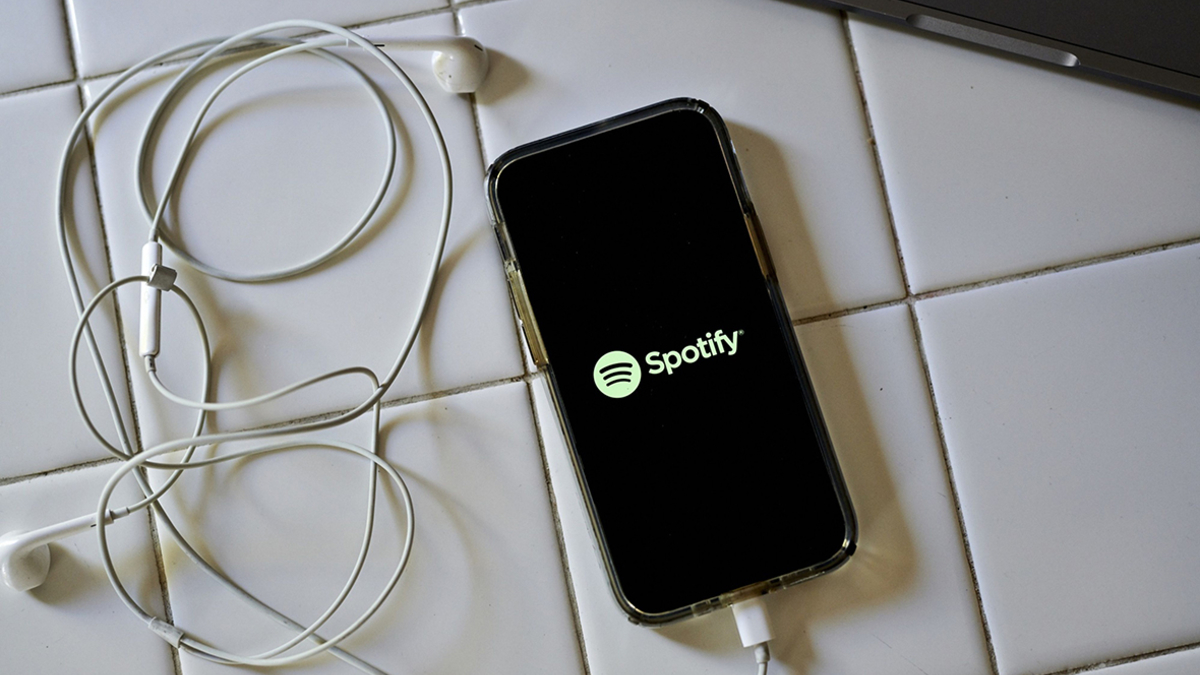 Spotify уйдет из России из-за закона о фейках — РБК