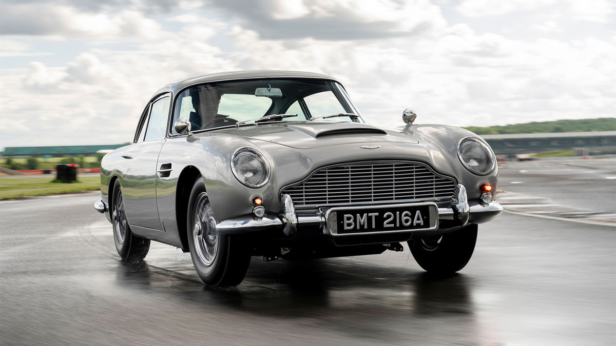 Aston Martin выпустил копию DB5 Джеймса Бонда :: Autonews