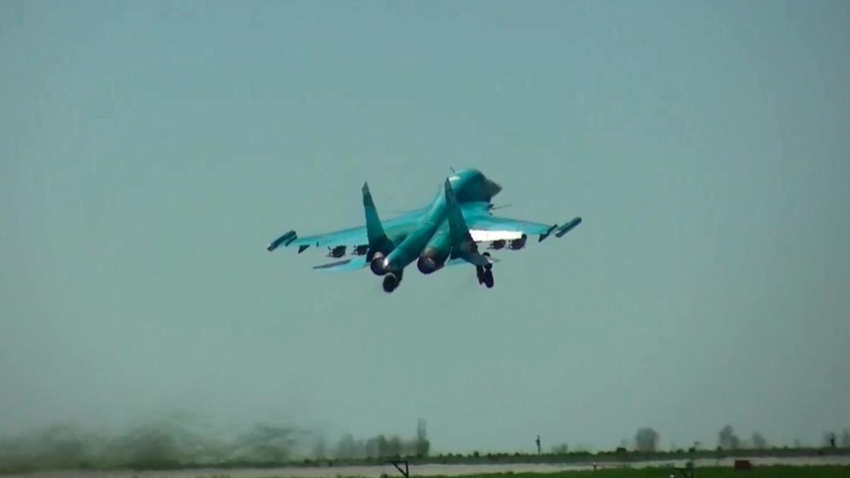 Истребитель-бомбардировщик Су-34