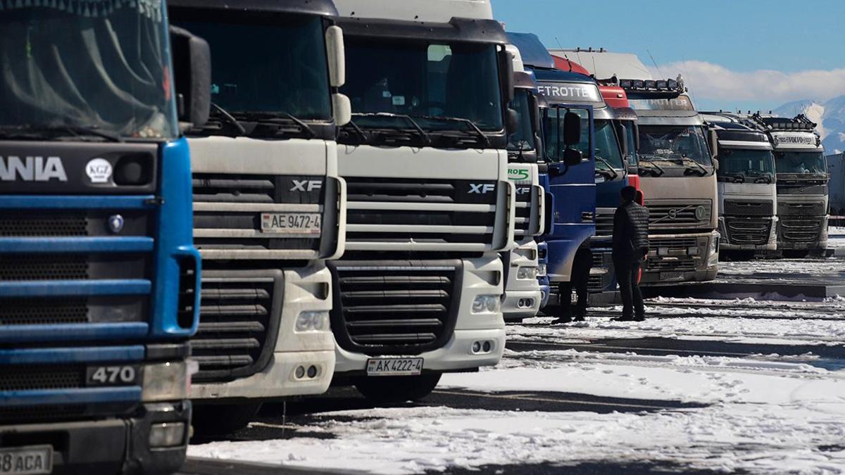 Правительство продлило запрет на вывоз иностранного оборудования — РБК